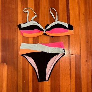 Popvil bikini.